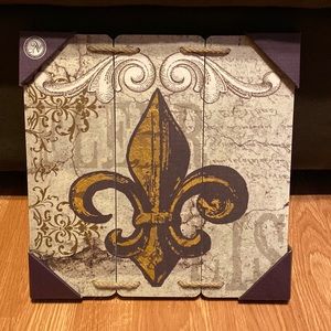 Fleur de Lis Wall hanging